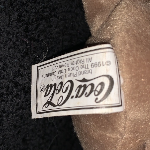 Coca-Cola collectible beanie - Picture 4 of 7